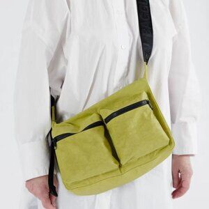NWOT Baggu Medium Cargo Crossbody - Lemongrass